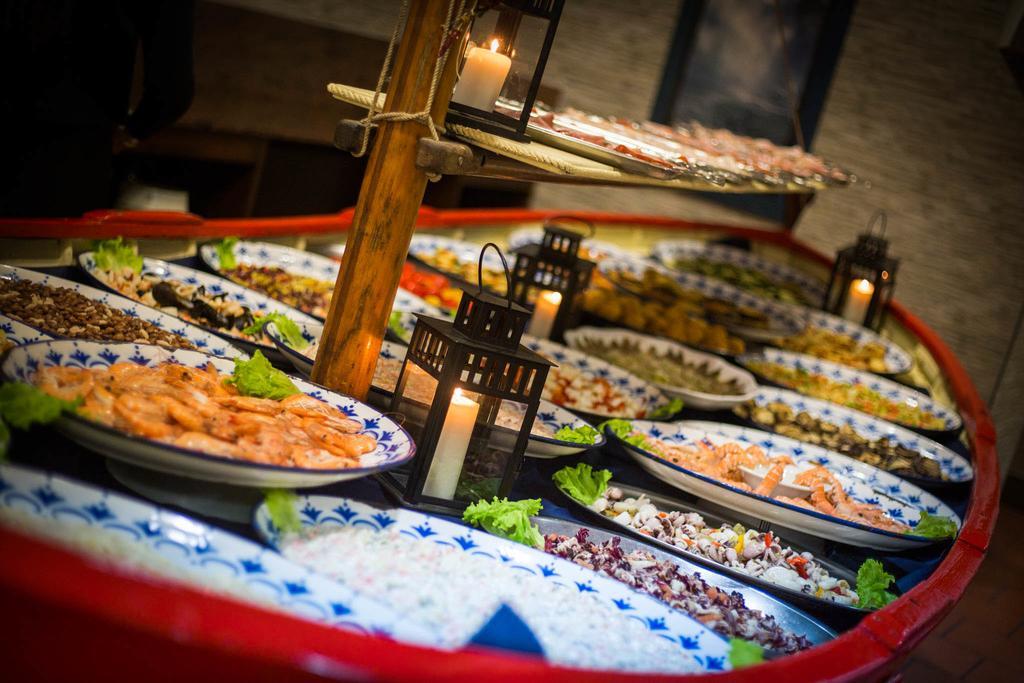 Hotel Ristorante La Perla Varallo Pombia Eksteriør billede